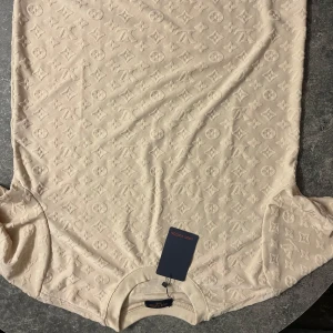 Helt oanvänd storlek L/XL - Passar inte mig helt oanvänd storlek L/XL 