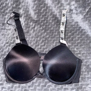 Victoria Secret BH - Aldrig använd nypris: 900kr