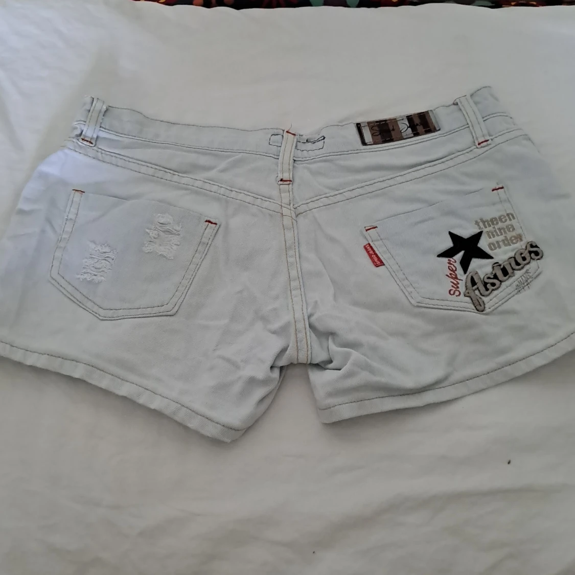 Ljus ljusblåa jeansshorts low waist - 1