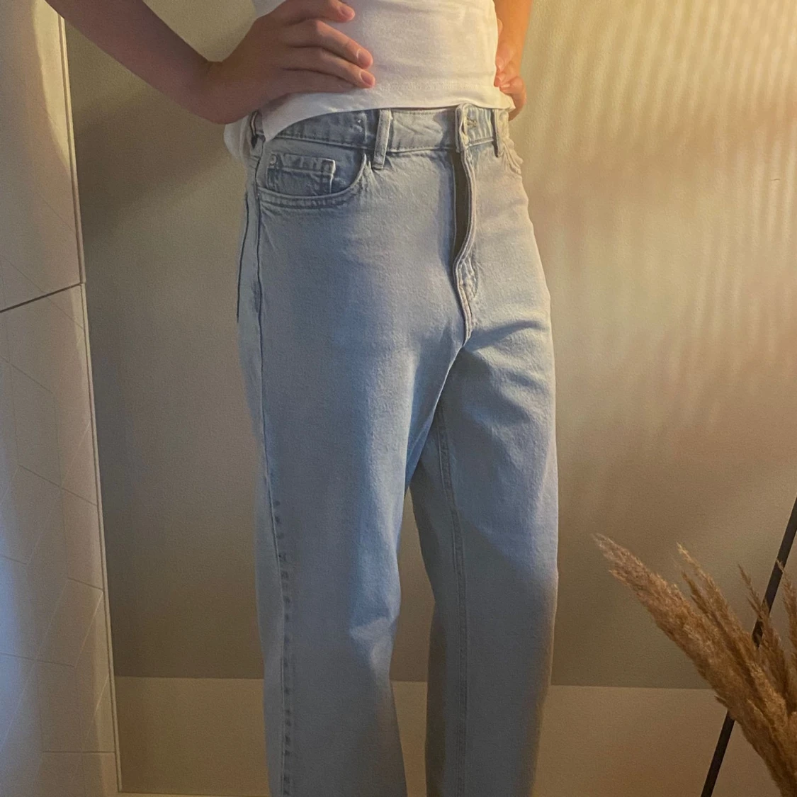 Ljusblå wide jeans med hög midja - 1