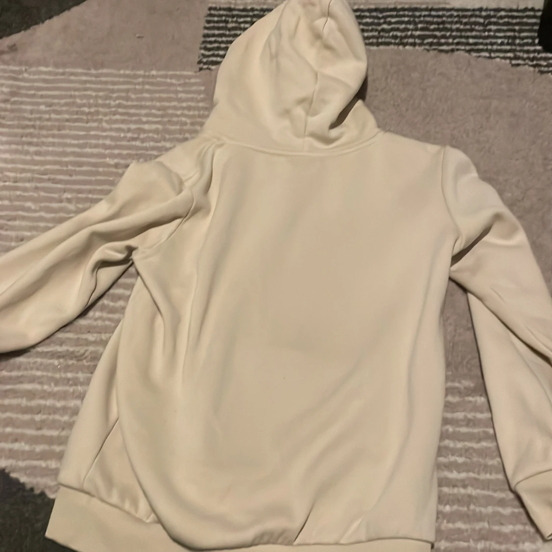 Beige hoodie från Peak Performance - 3