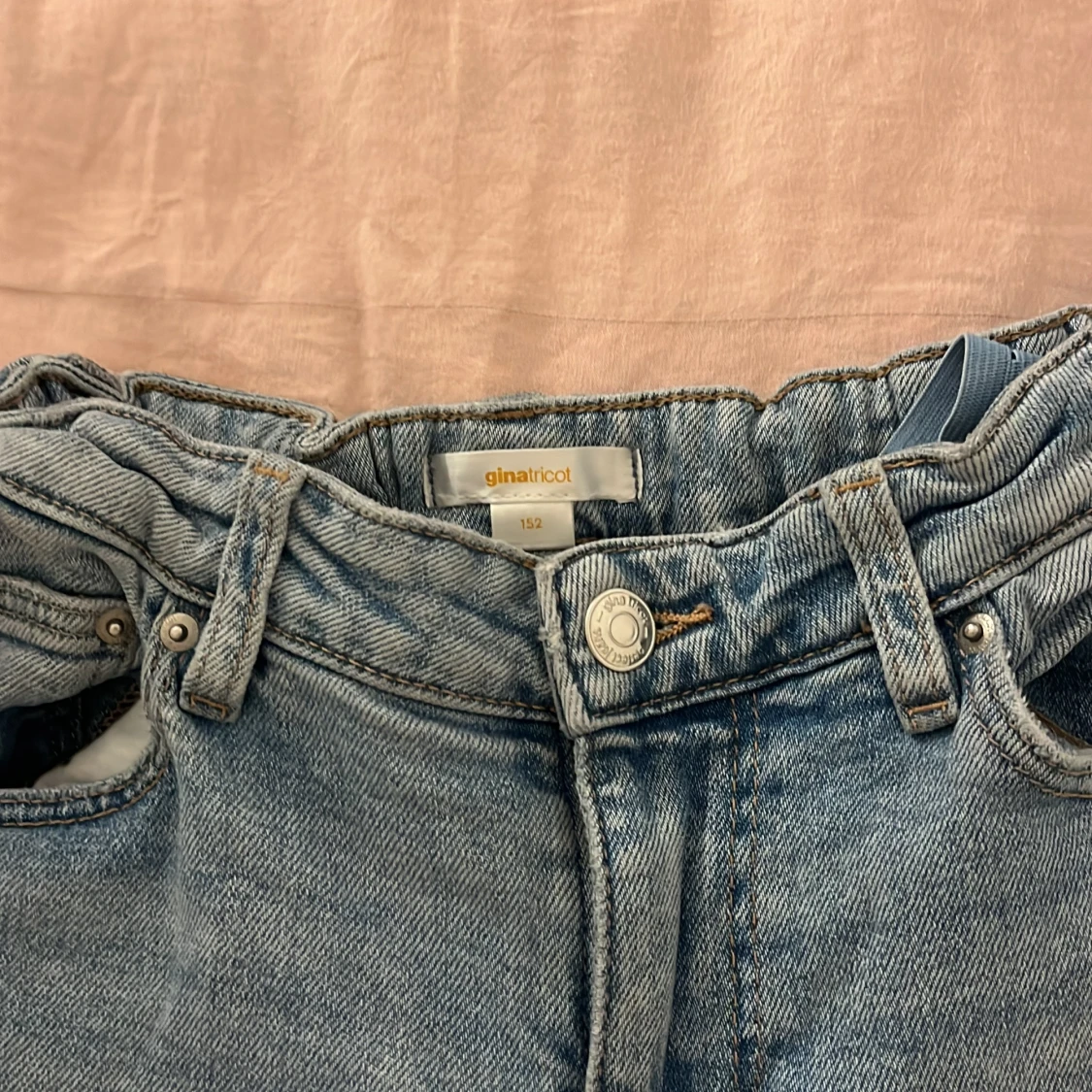 Ljusblå bootcut jeans💕 - 4