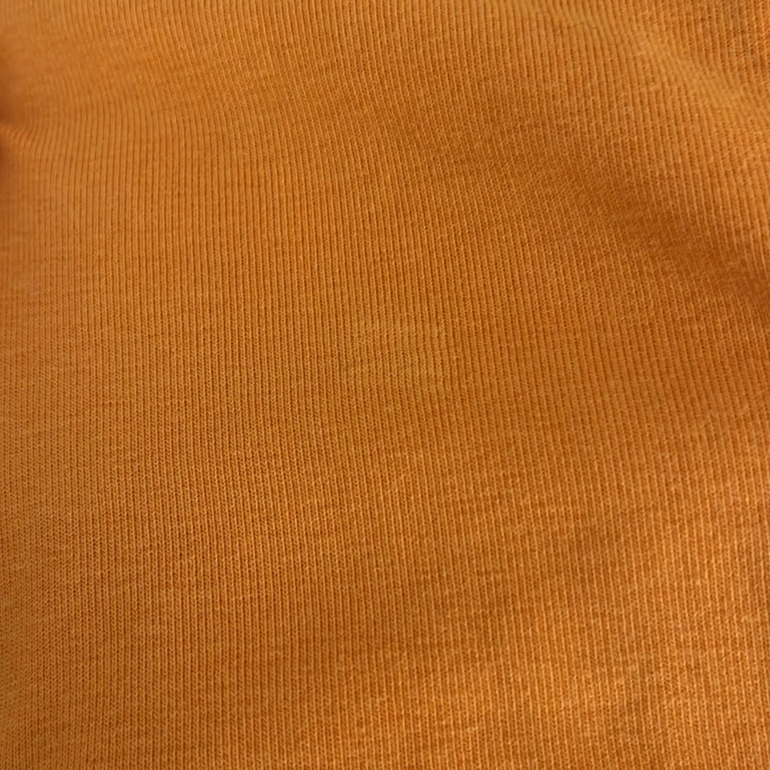 Orange ribbad kort klänning med smala axelband - 2