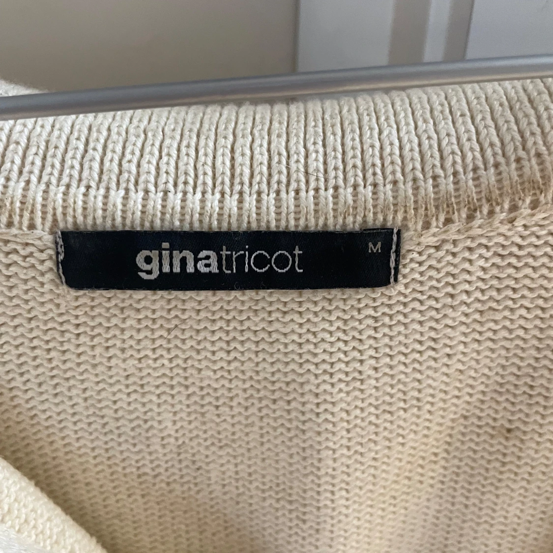 Stickad tröja  - 1