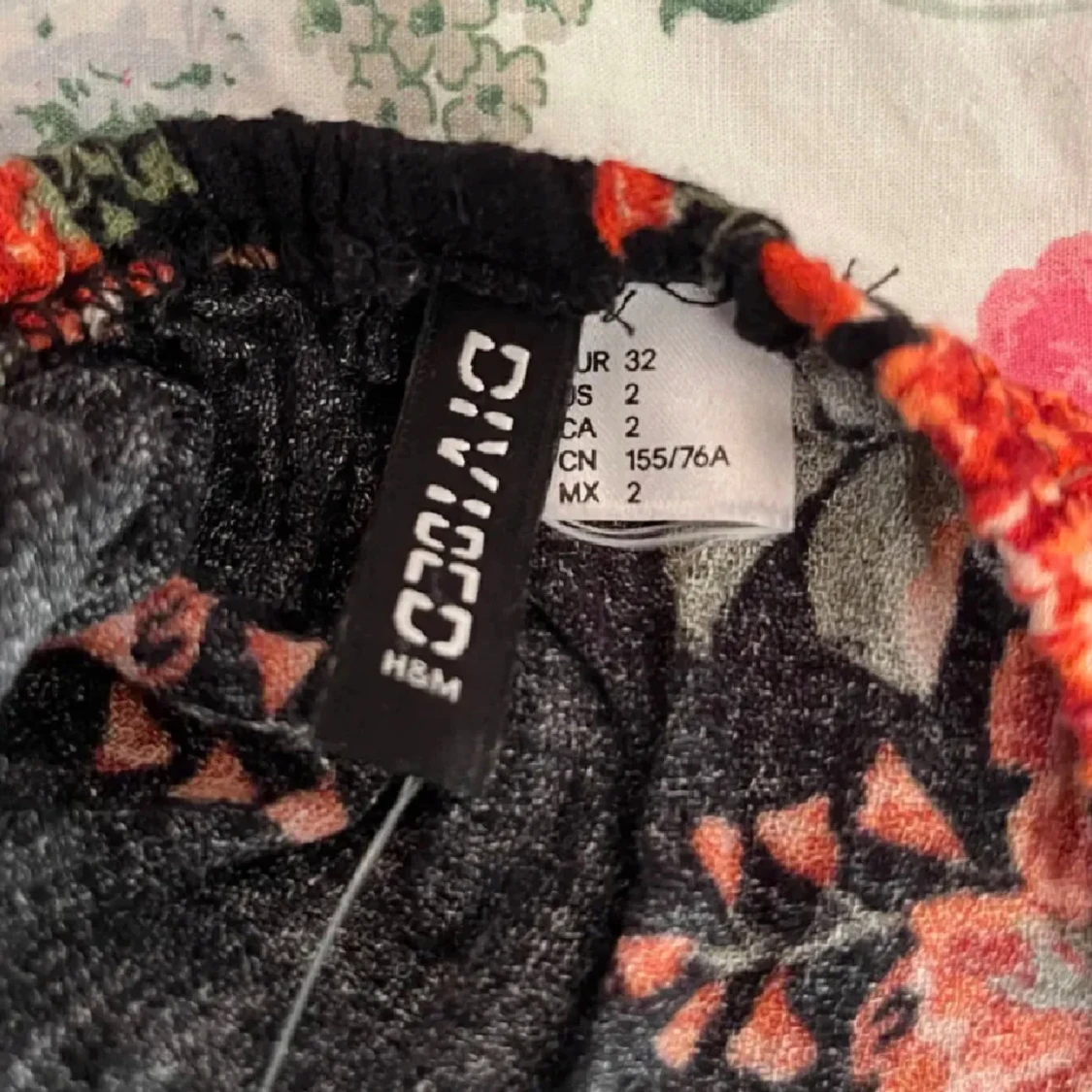 Blommig offshoulder blus - 2