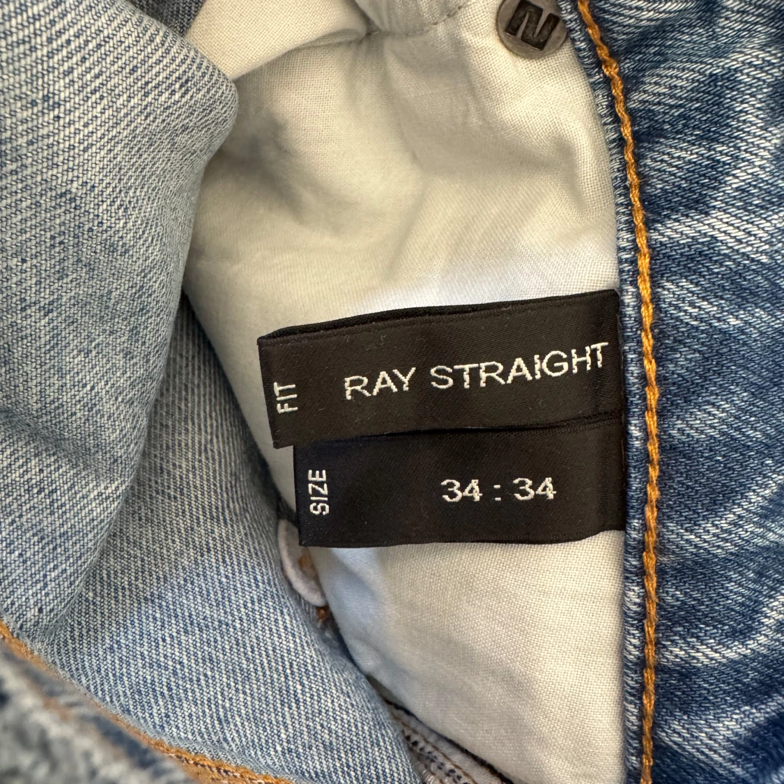 Neuw jeans ljusblå - 2