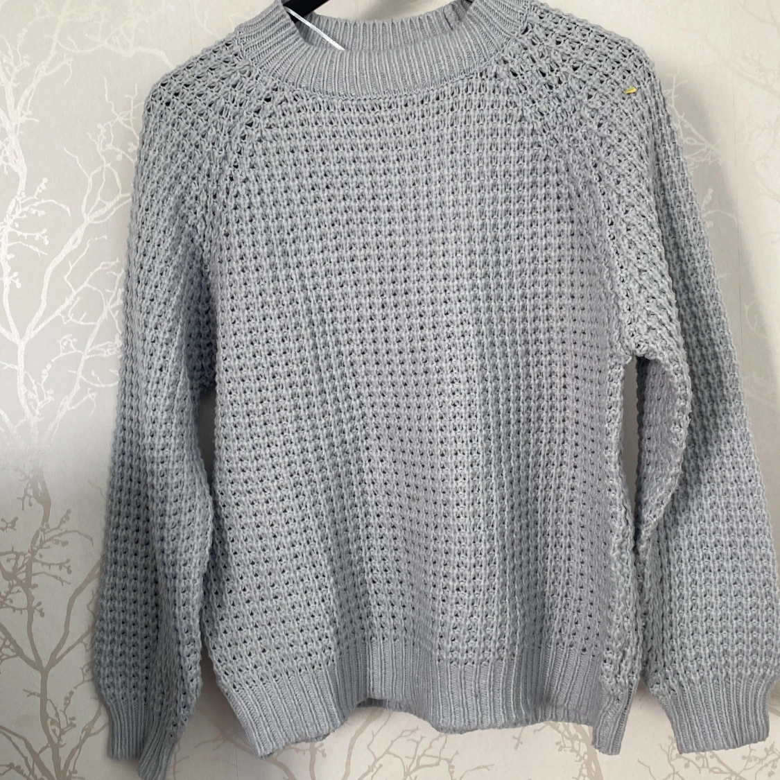 Ljusgrå stickad tröja från 157