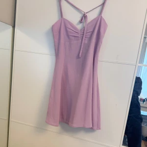 Sommarklänning - Så söt klänning från Gina! Helt slutsåld och helt ny med prislapp kvar💖💖