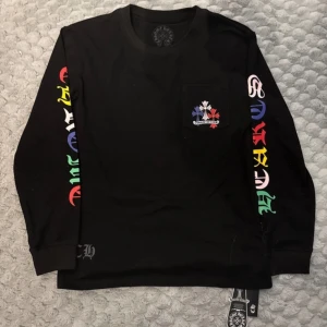 Chrome hearts - Svart chrome hearts multi crosd långärmad. Helt ny. Skickar direkt✅