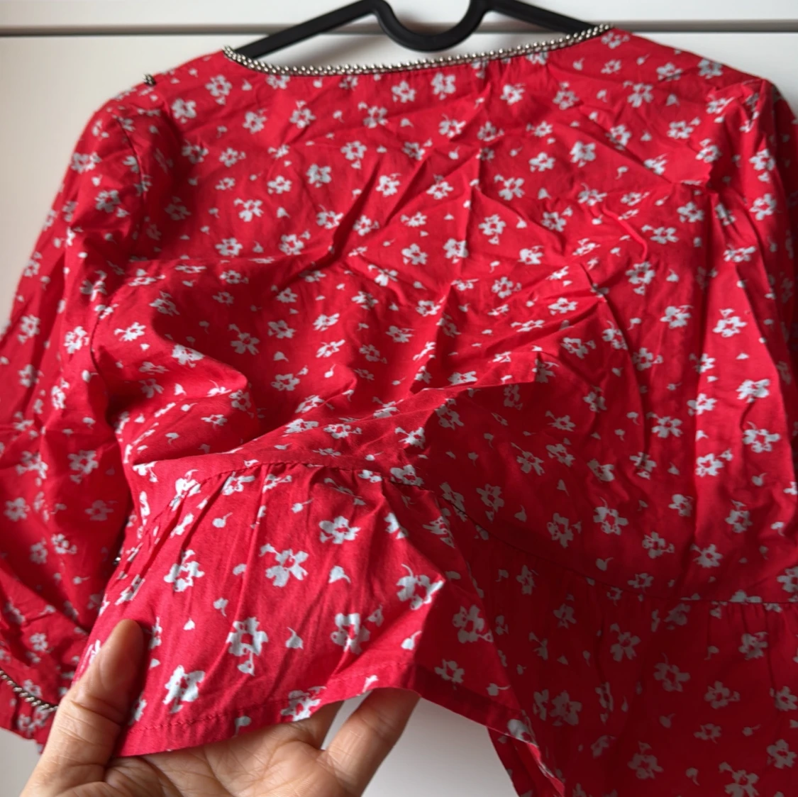 Röd blommig blus från Lost Ink - 3