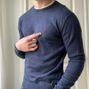 Ralph Lauren sweatshirt - Ralph Lauren sweatshirt || Skick 10/10 || jätte najs passform || Kom med frågor