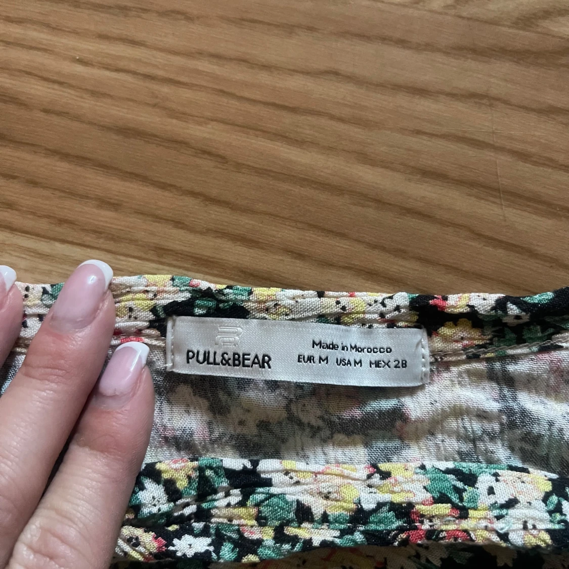 Blommig omlottopp från Pull&Bear