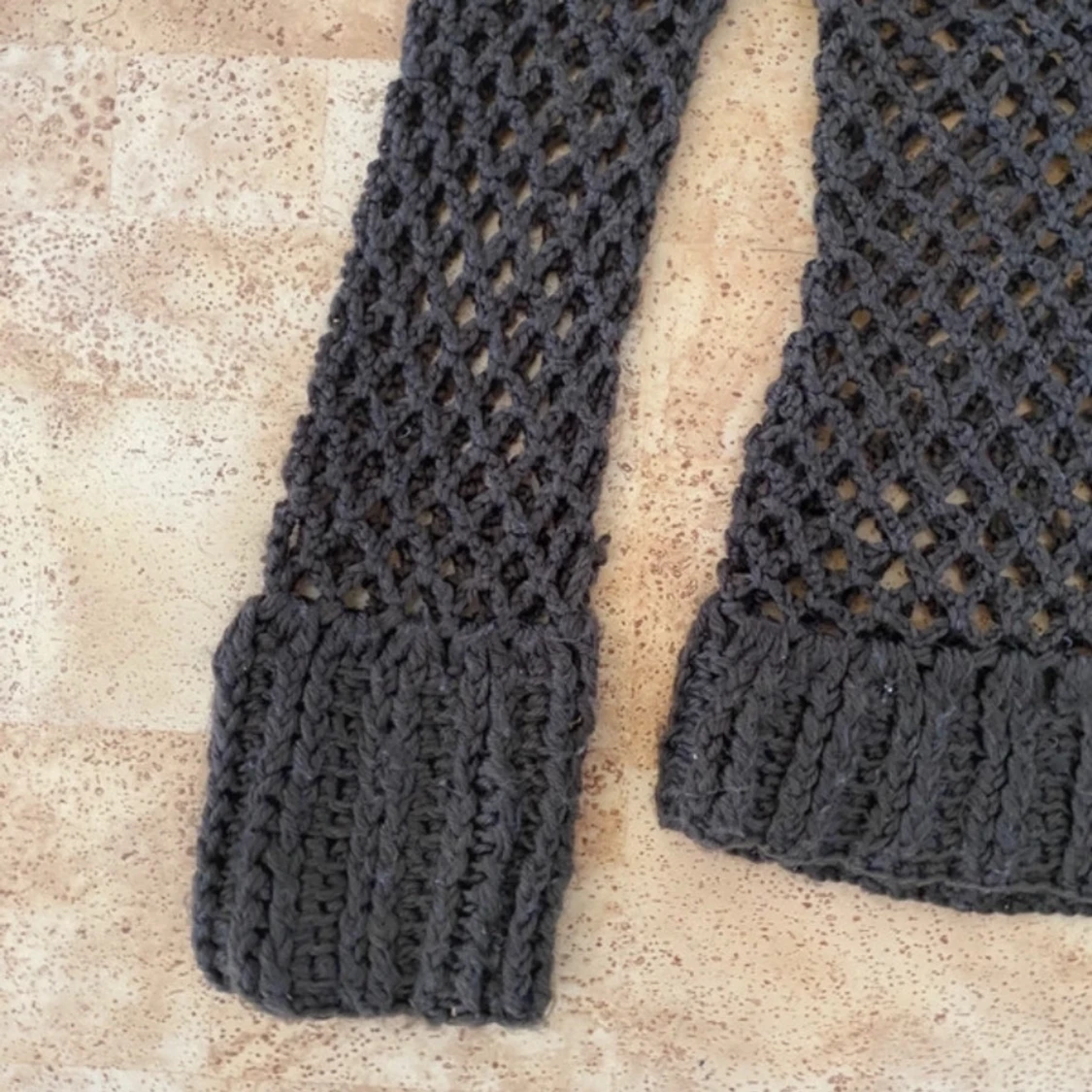 Mörkbrun stickad polotröja - 2