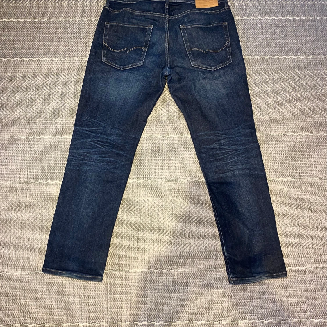 Mörkblå jeans från Jack & Jones - 1