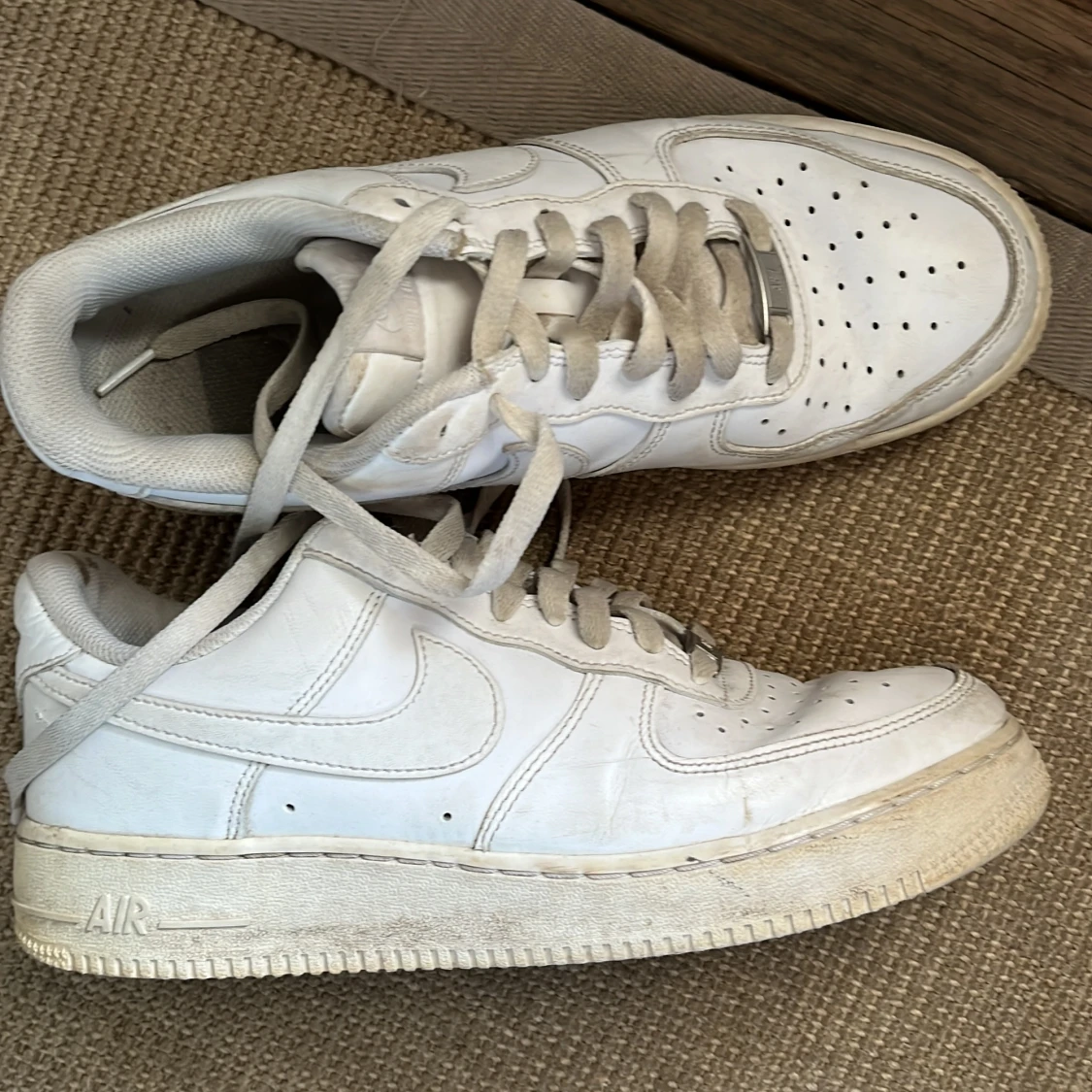 Vita Nike Air Force sneakers - 1