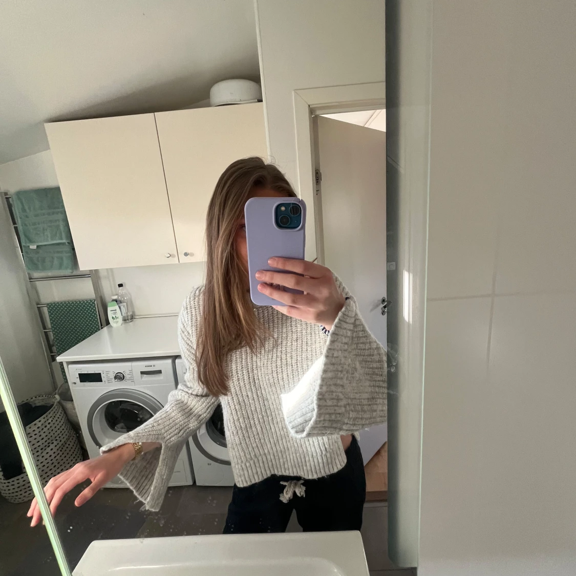 Grå stickad tröja - 1