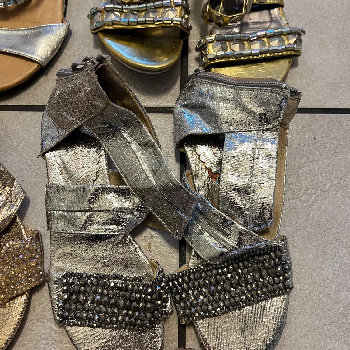 Glittriga sandaler i olika färger storlek 36/37 - 3