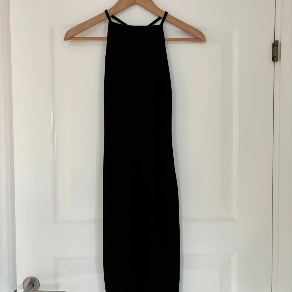 Svart tight klänning - 2