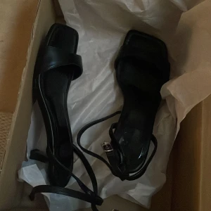 Klackar - Helt oanvända klackar från asos!