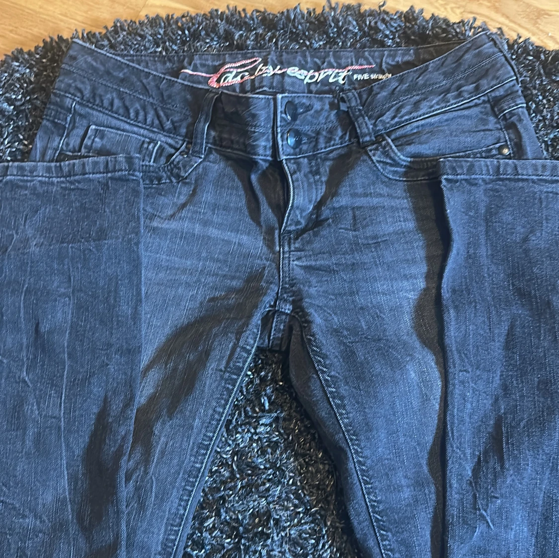 Mörkblå jeans från Esprit
