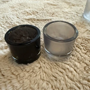 Ljus hållare - 20kr båda