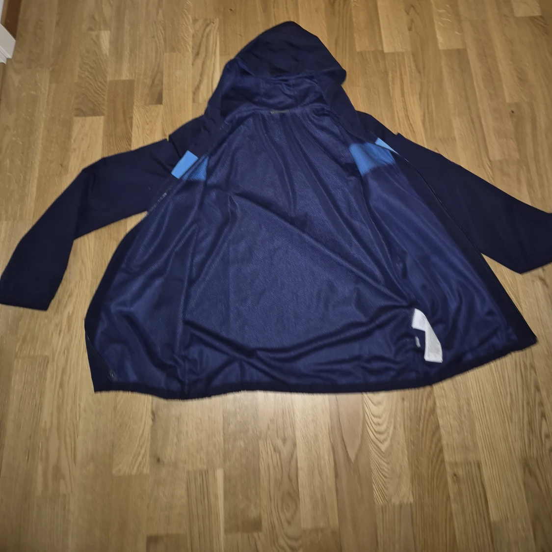 Blå vindjacka från Under Armour XS - S - 4