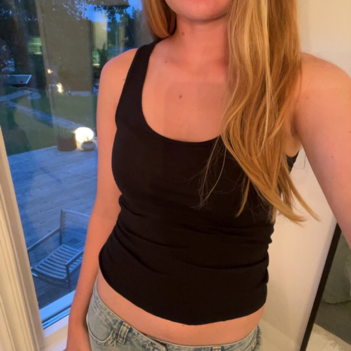 Svart enkel linnetopp