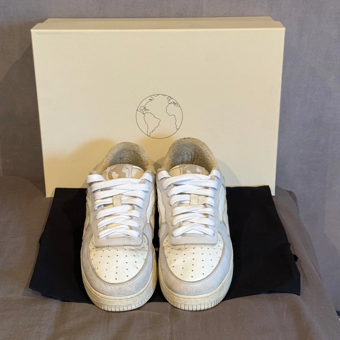 The World is Yours 01 Sneakers  - 3