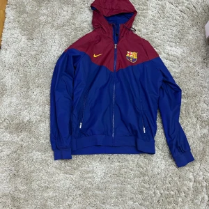 Barcelona vind jacka - Barcelona vind jacka 