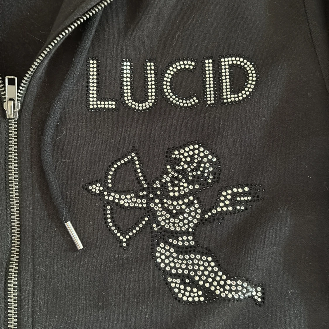 Svart hoodie med strass från Blinglucid - 3