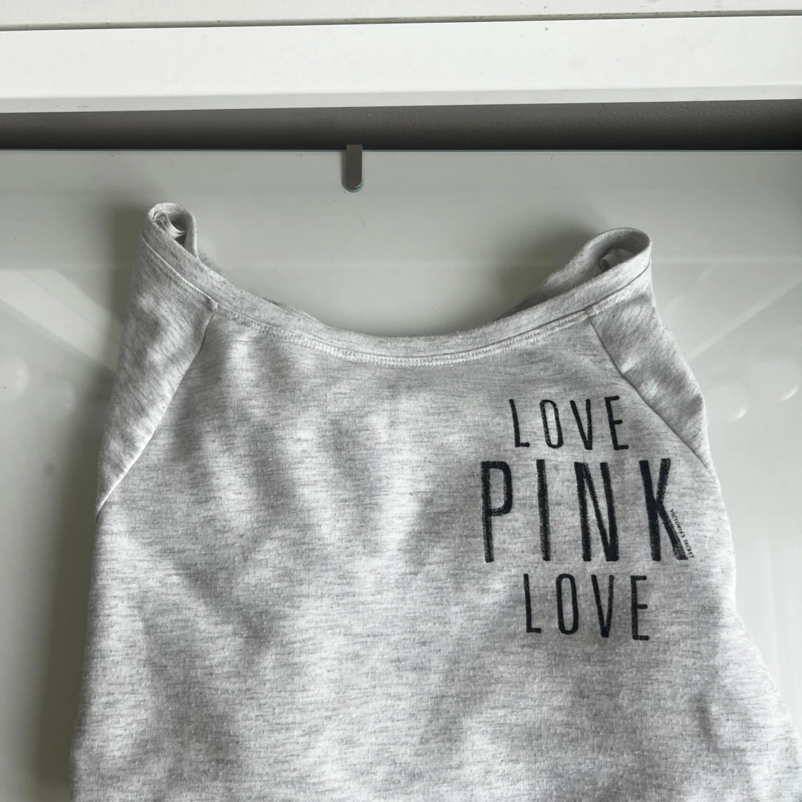 Grå sweatshirt från Victoria's Secret PINK - 1