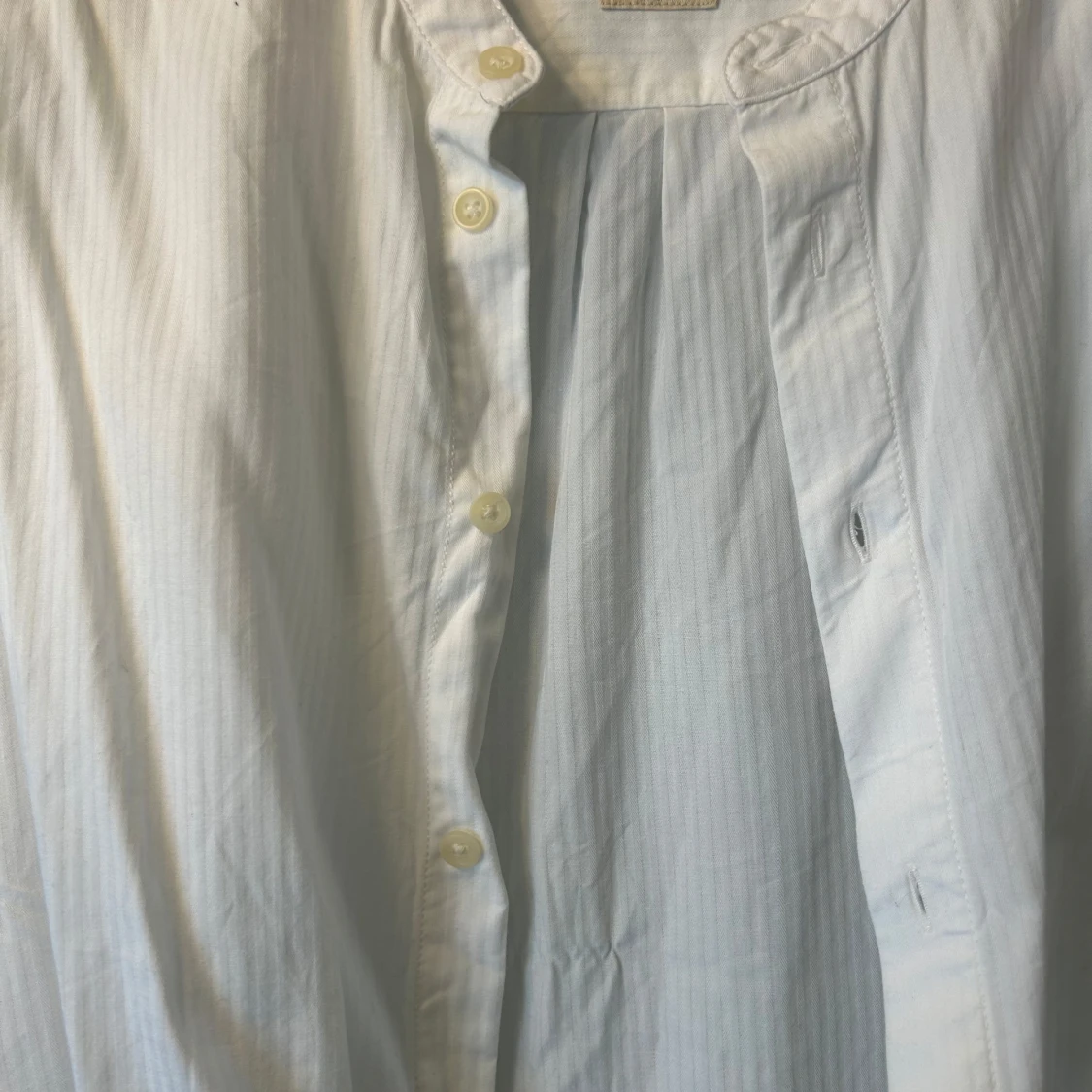 Vit henley-skjorta från East West - 3