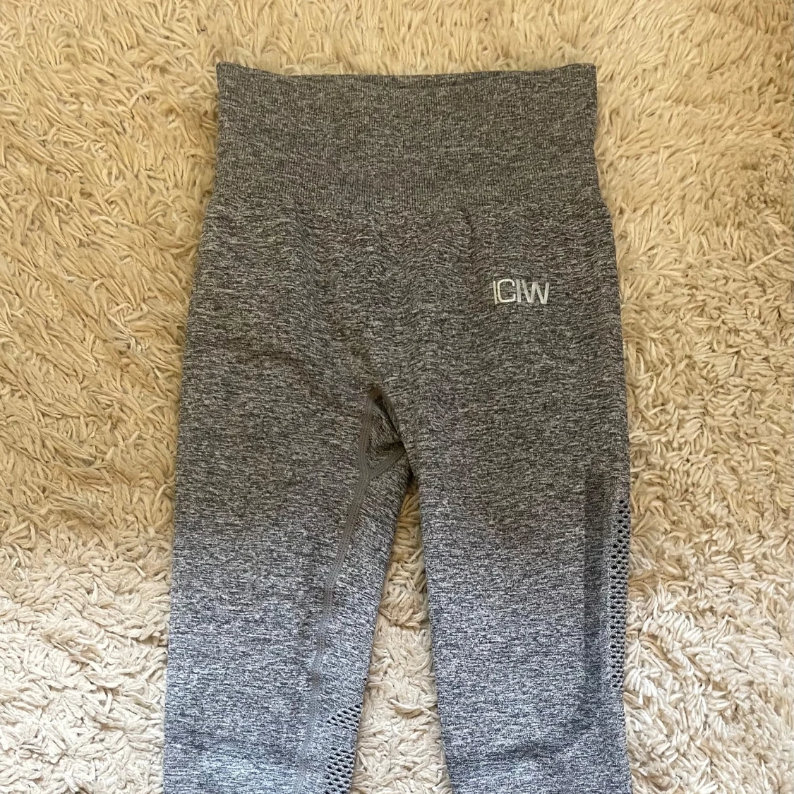 Grå medelhöga seamless leggings från ICANIWILL - 1