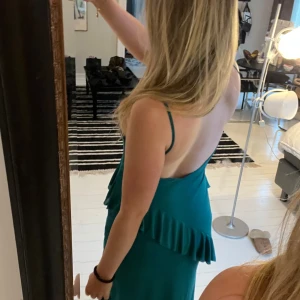 Långklänning - Fin grön färg Storlek s Använd 1 gång