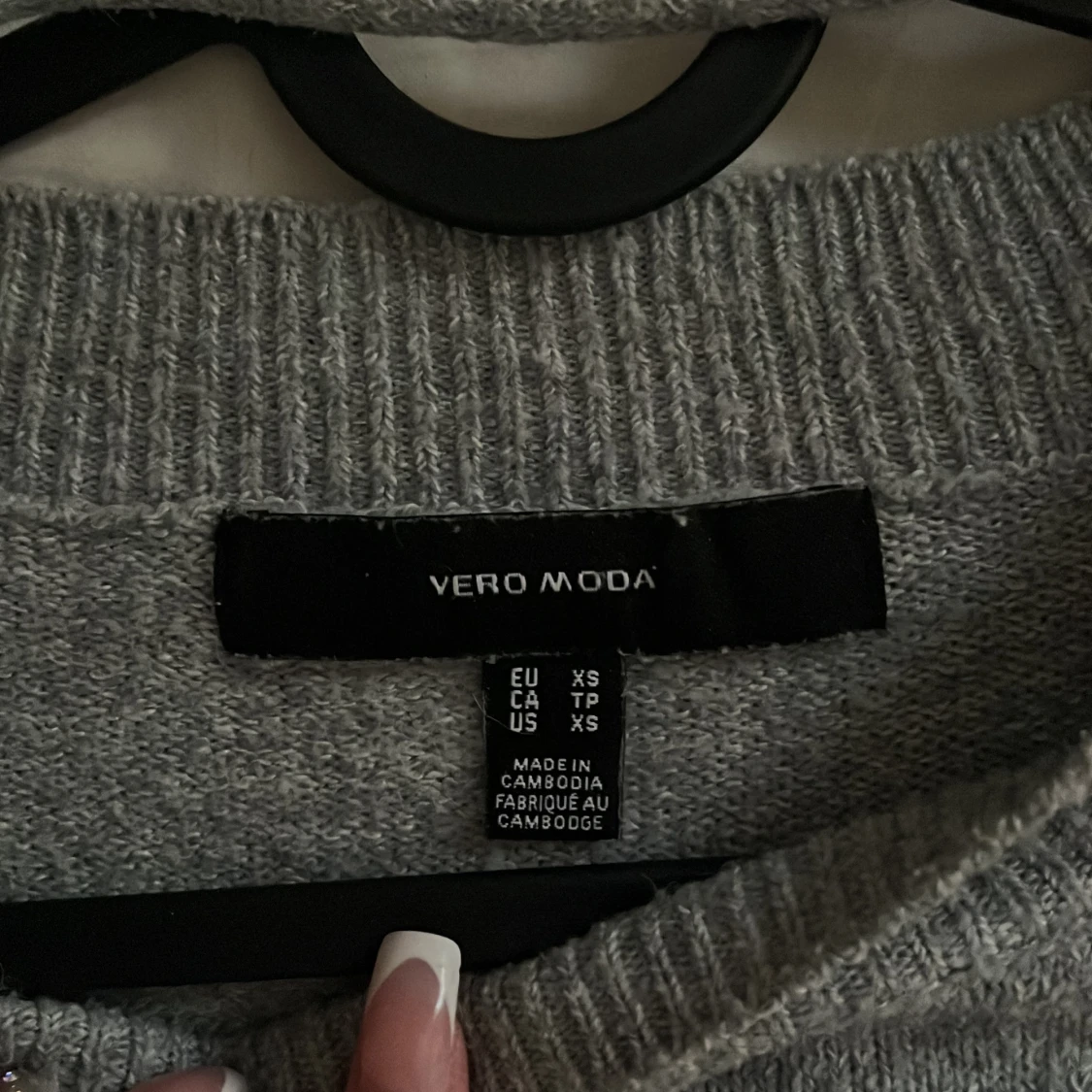 Grå stickad tröja från Vero Moda - 1