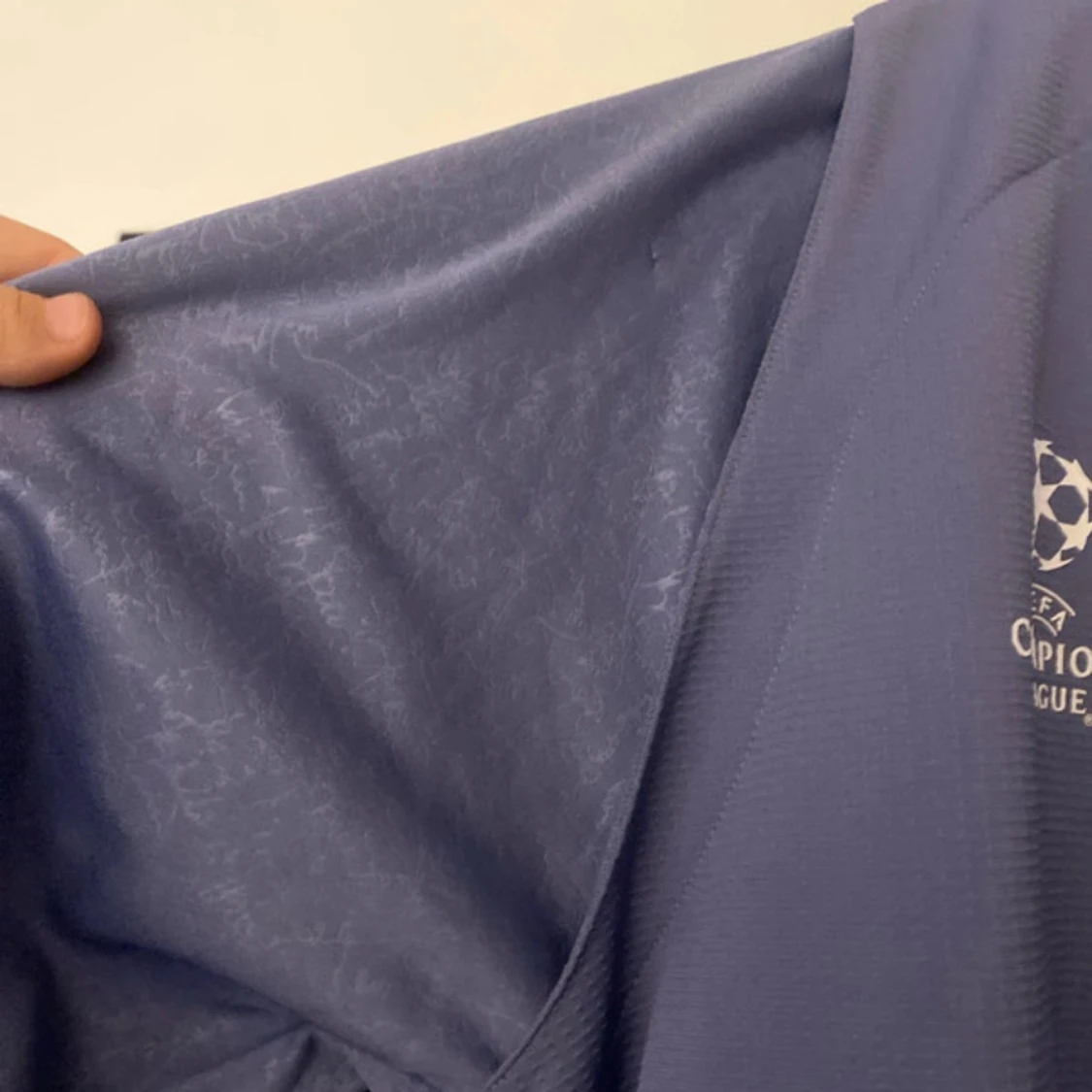 Ljuslila långärmad Real Madrid tröja från Adidas - 1