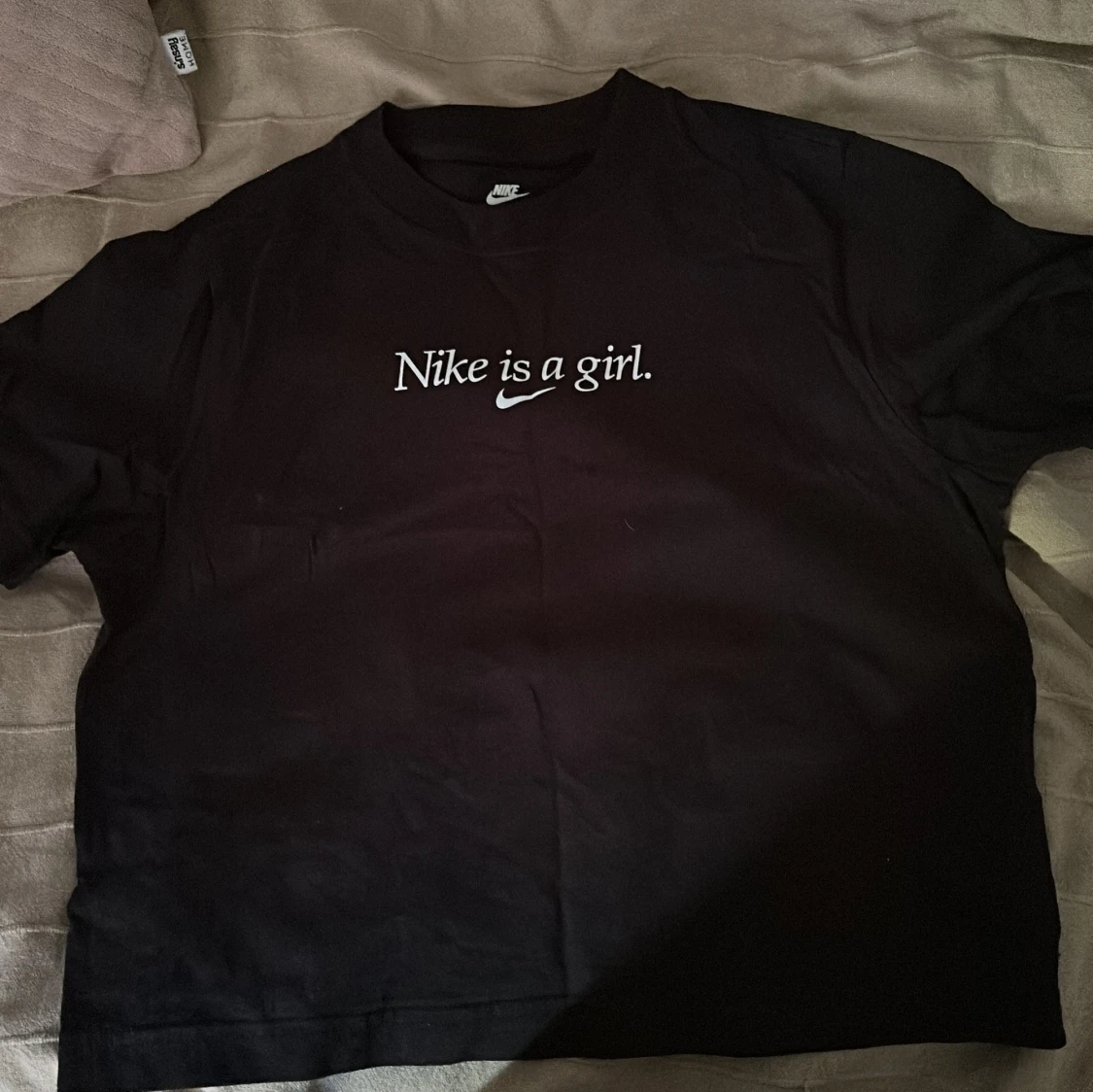 Svart magtröja från Nike med text