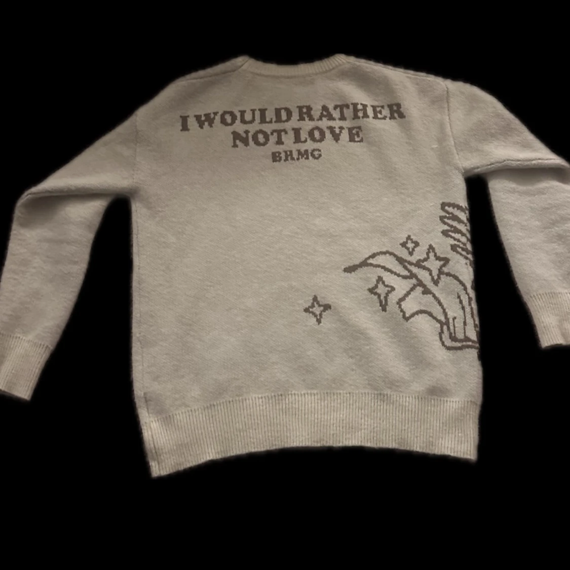 Vit stickad tröja med ängelmotiv och text - 1