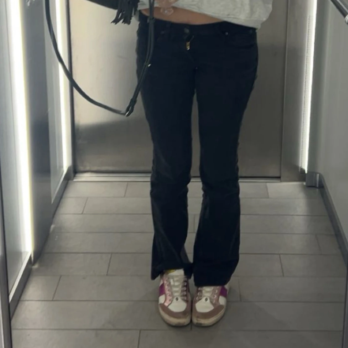 Svarta bootcut jeans