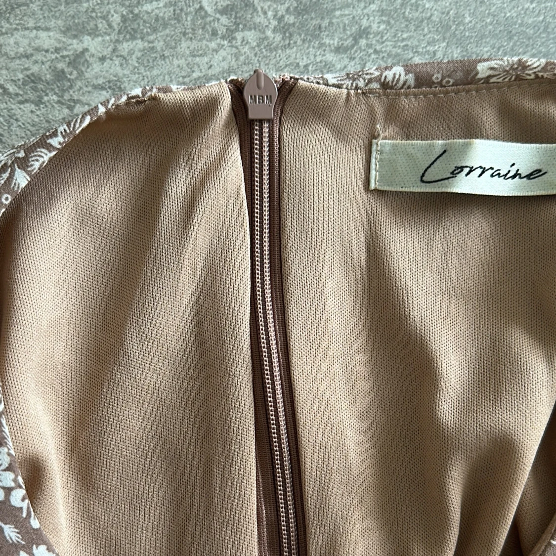 Blommig långklänning från Lorraine - 4