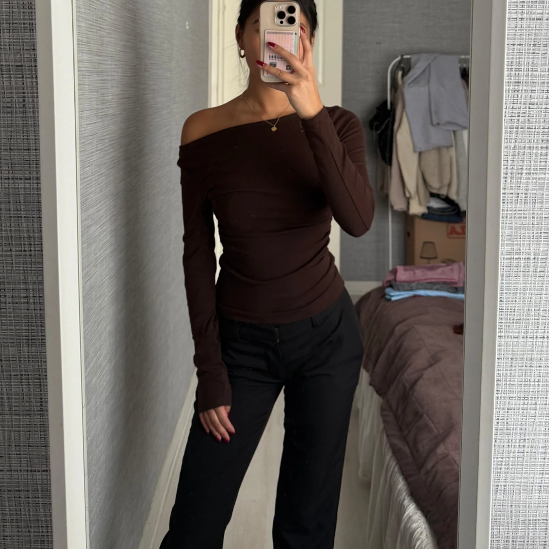 Brun offshoulder topp