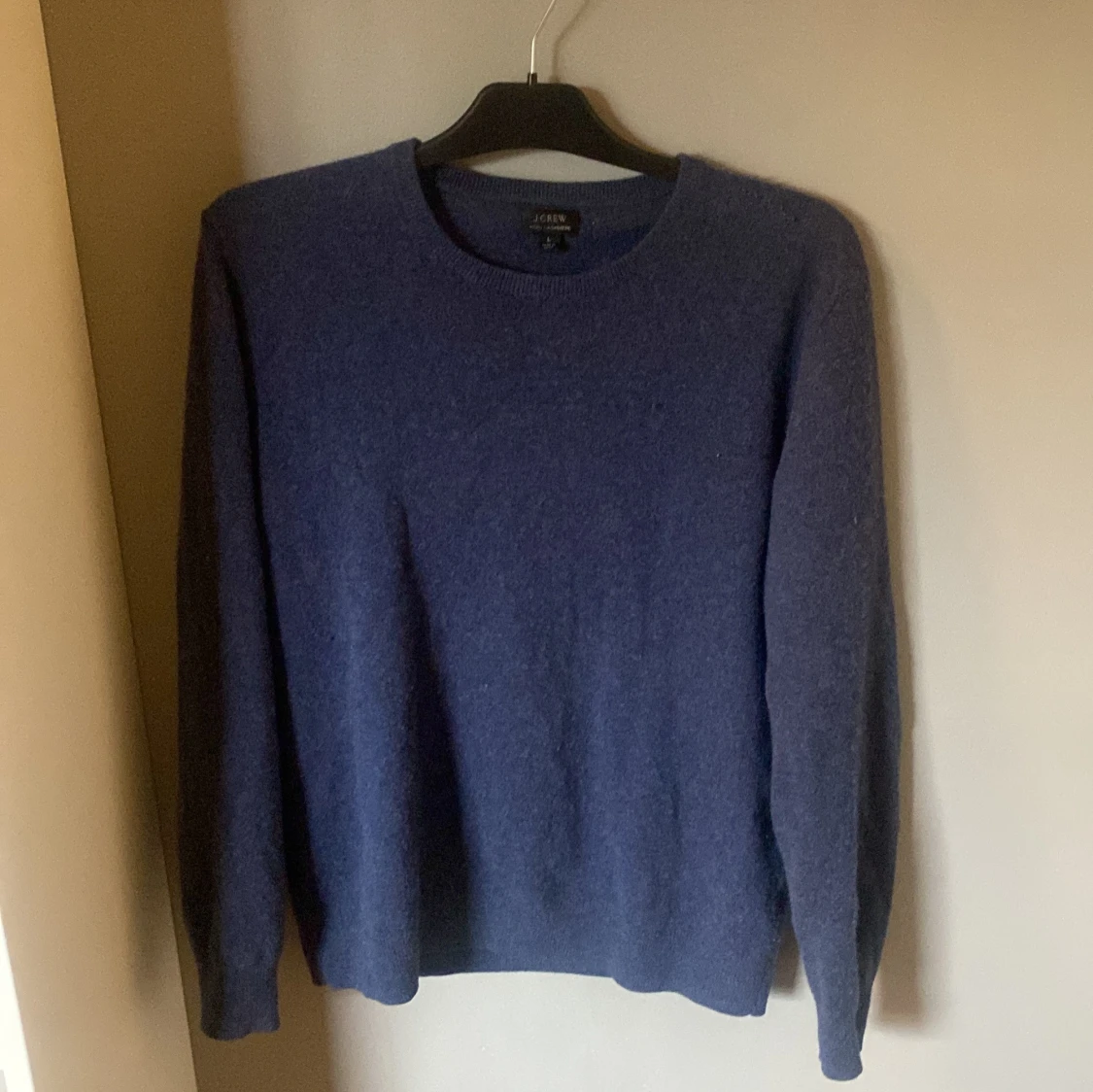 Mörkblå kashmirtröja från J.Crew - 1