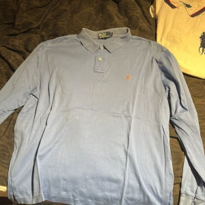 Ralph Lauren piké  - Blå pike med gamla taggen 