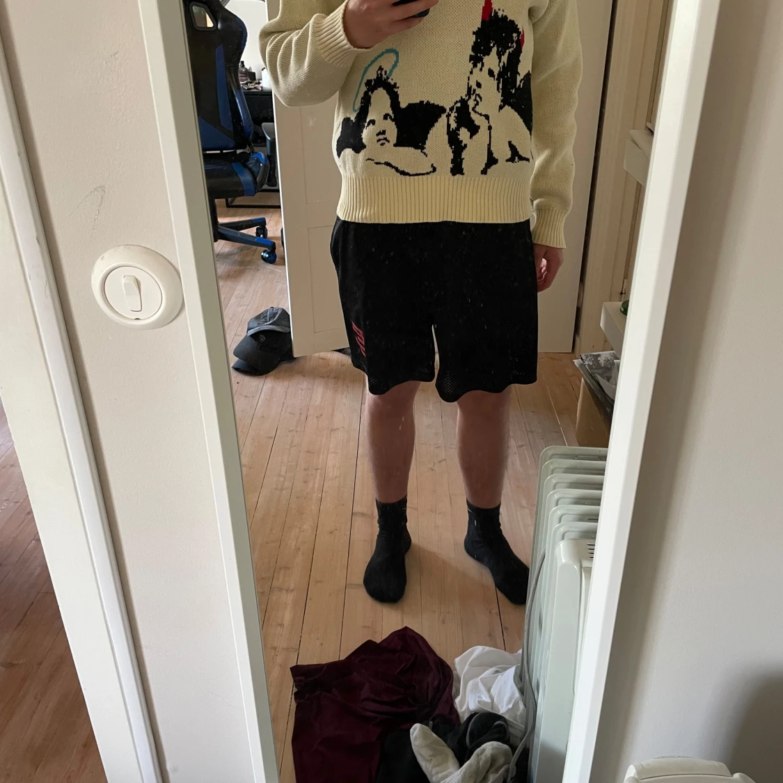 Beige stickad tröja från Divide The Youth - 1