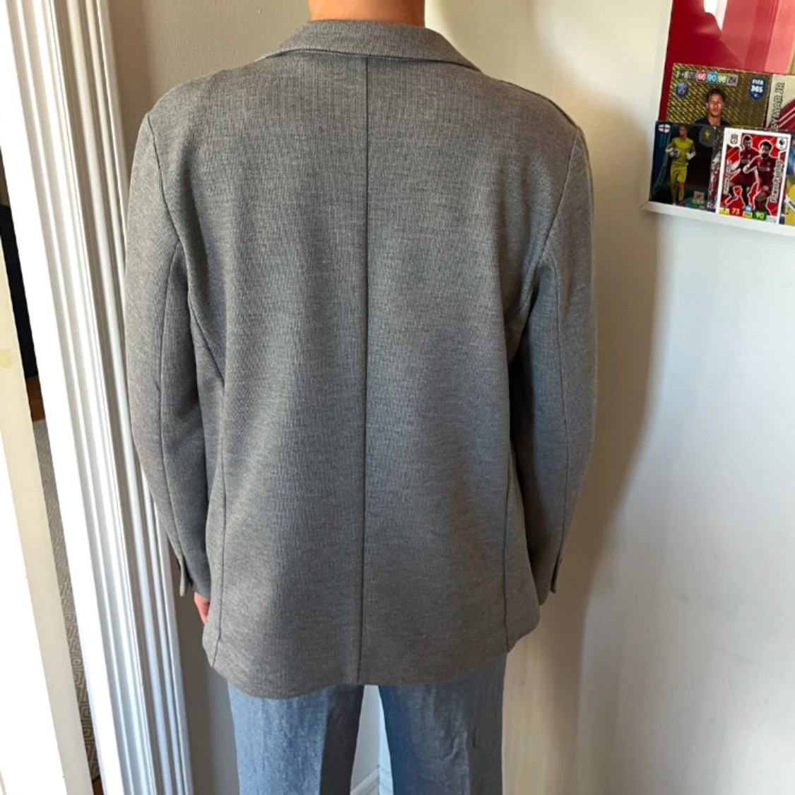 Grå stilren kavaj - 3