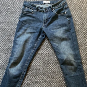 Stone Island Jeans - Snygga och jätte fräscha stone Island jeans i storlek 30/30 som nästan är helt nya😁