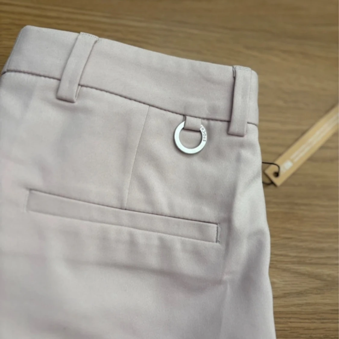 Beiga kostymshorts från STOCKH LM - 1