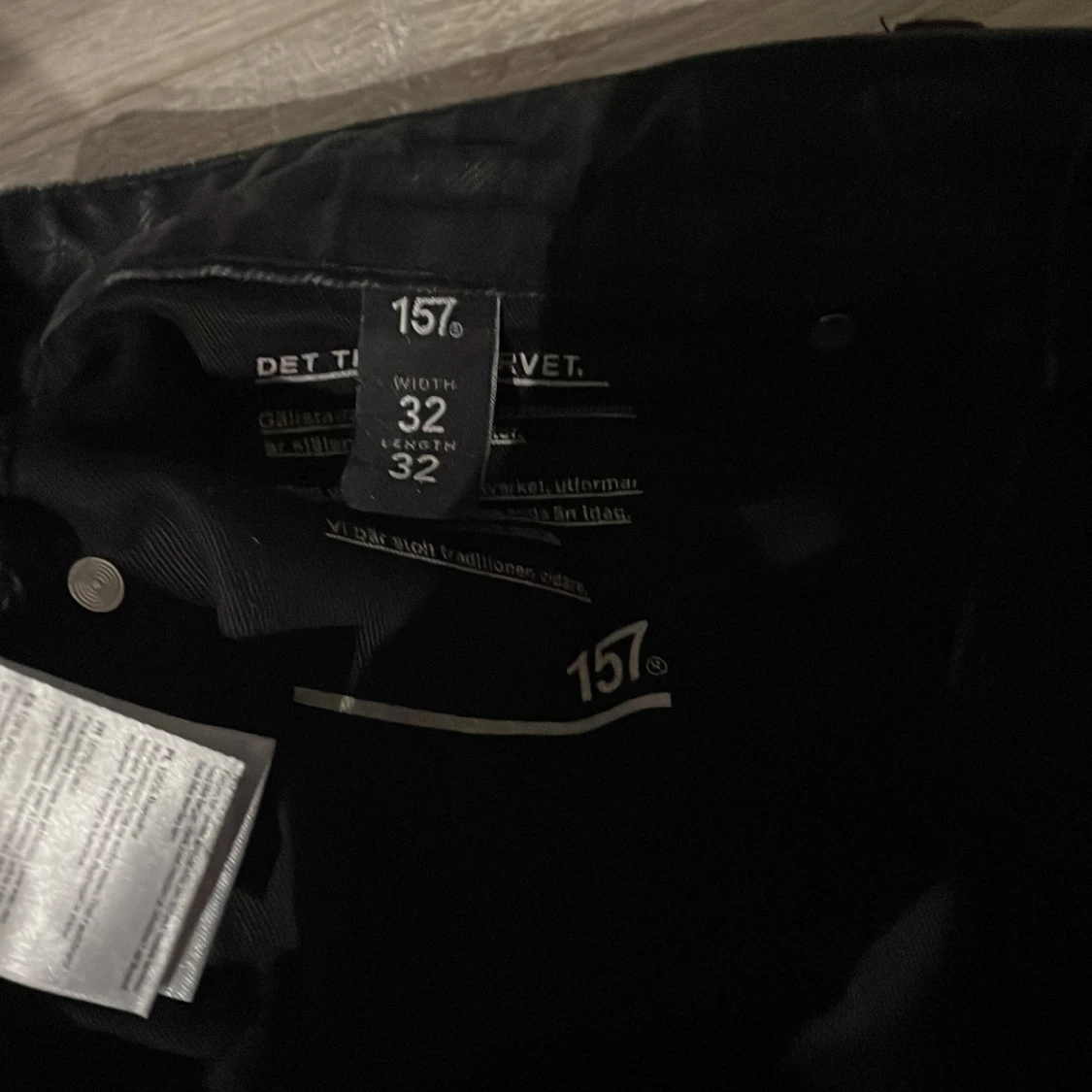 Svarta jeansbyxor från 157 - 2