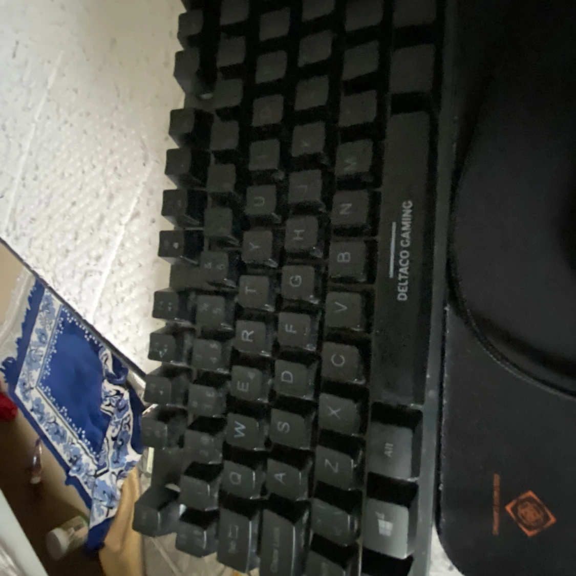 Gaming keyboard med en mus  - 2