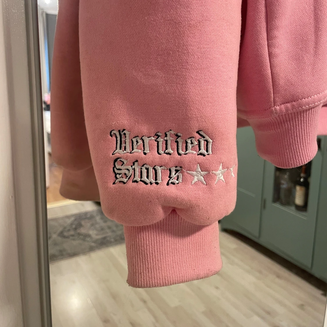 Rosa hoodie från Lukamachain - 2